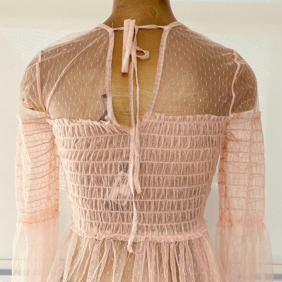 ROMEO & JULIET COUTURE $130 NWT Sheer Peasant TOP - Picture 8 of 13